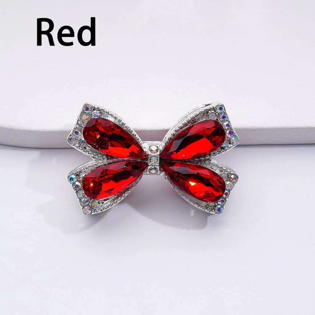 z-Silver Metal Beads with Fancy Bowtie with Shiny Rhinestones, 24*38MM